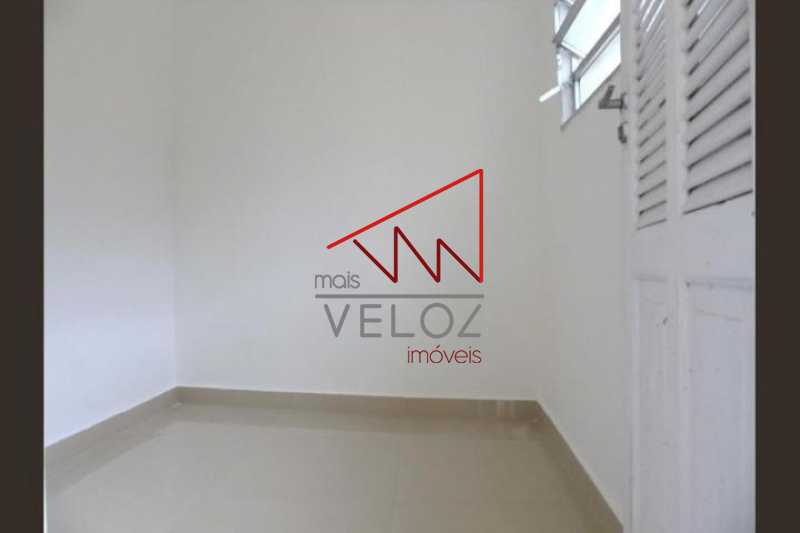 Apartamento à venda com 2 quartos, 80m² - Foto 23