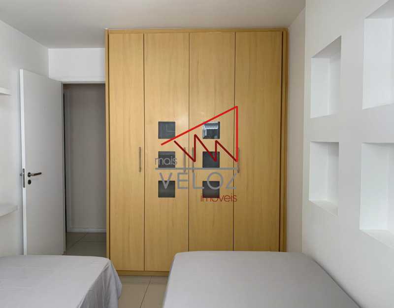 Apartamento à venda com 3 quartos, 95m² - Foto 12