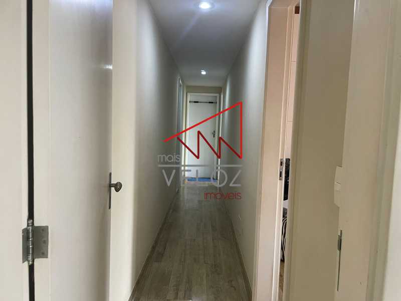 Apartamento à venda com 3 quartos, 105m² - Foto 4