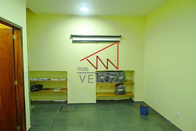 Casa Comercial à venda com 8 quartos, 114m² - Foto 6