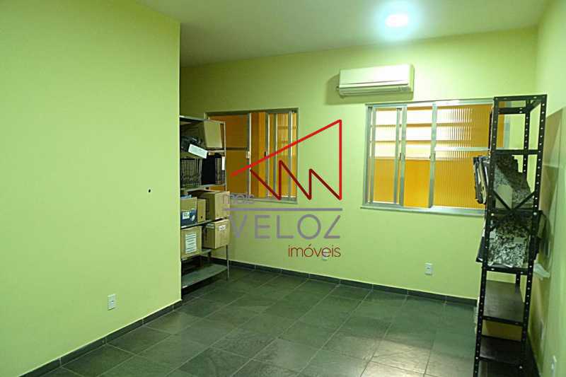 Casa Comercial à venda com 8 quartos, 114m² - Foto 7