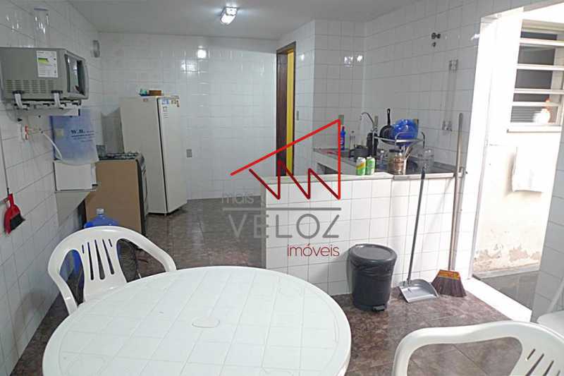 Casa Comercial à venda com 8 quartos, 114m² - Foto 16