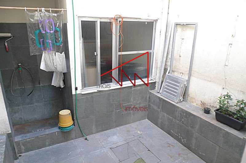 Casa Comercial à venda com 8 quartos, 114m² - Foto 17