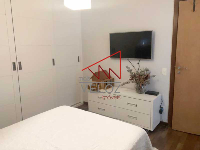 Apartamento à venda com 4 quartos, 184m² - Foto 18