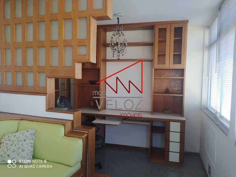 Apartamento à venda com 2 quartos, 70m² - Foto 10