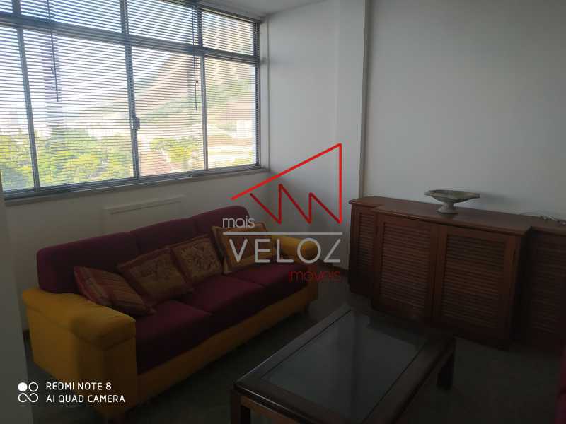 Apartamento à venda com 2 quartos, 70m² - Foto 12