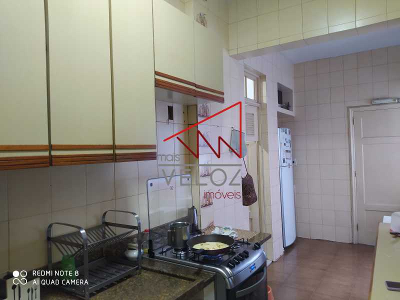 Apartamento à venda com 3 quartos, 130m² - Foto 14