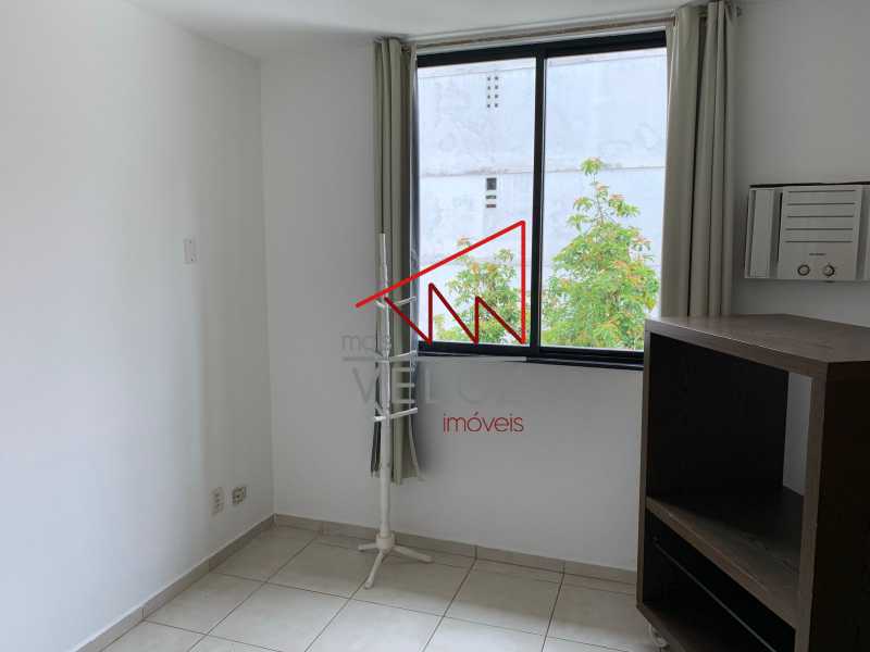 Apartamento à venda com 2 quartos, 67m² - Foto 4