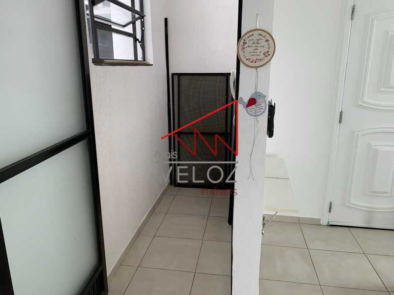 Apartamento à venda com 2 quartos, 67m² - Foto 13