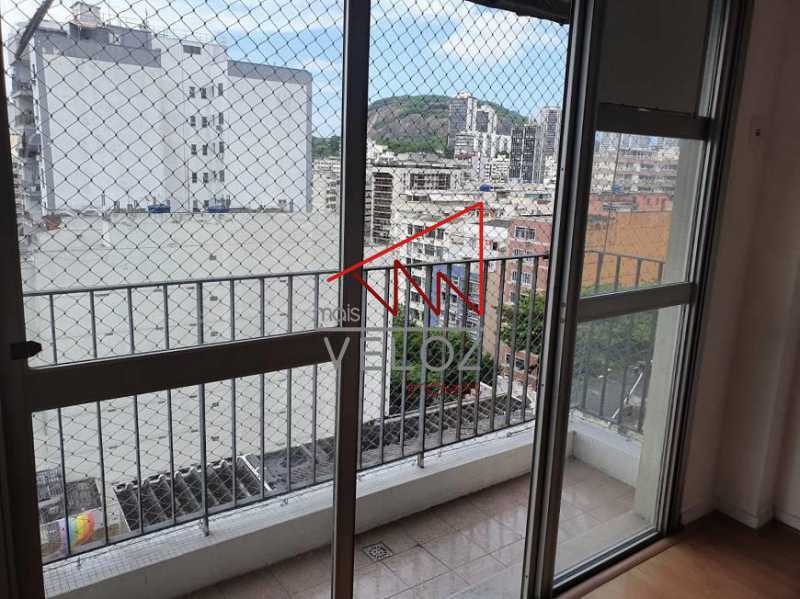 Apartamento à venda com 2 quartos, 70m² - Foto 1