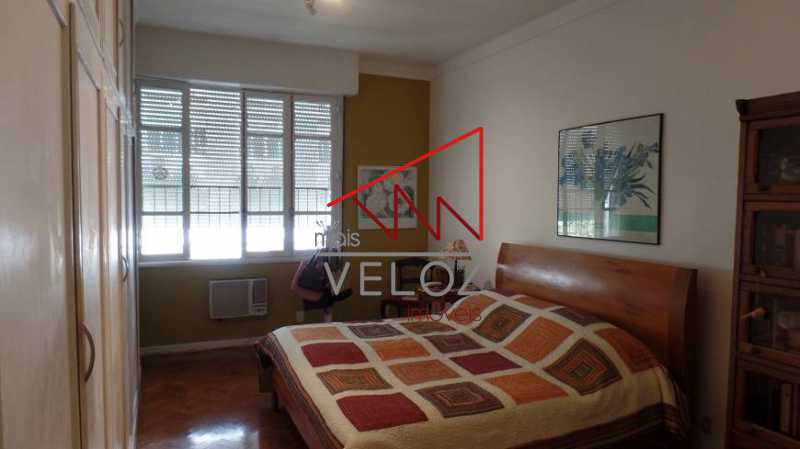 Apartamento à venda com 4 quartos, 206m² - Foto 14