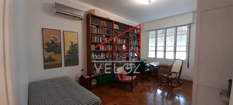 Apartamento à venda com 4 quartos, 206m² - Foto 27