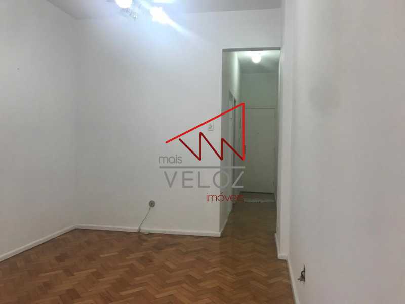 Apartamento à venda com 1 quarto, 43m² - Foto 4