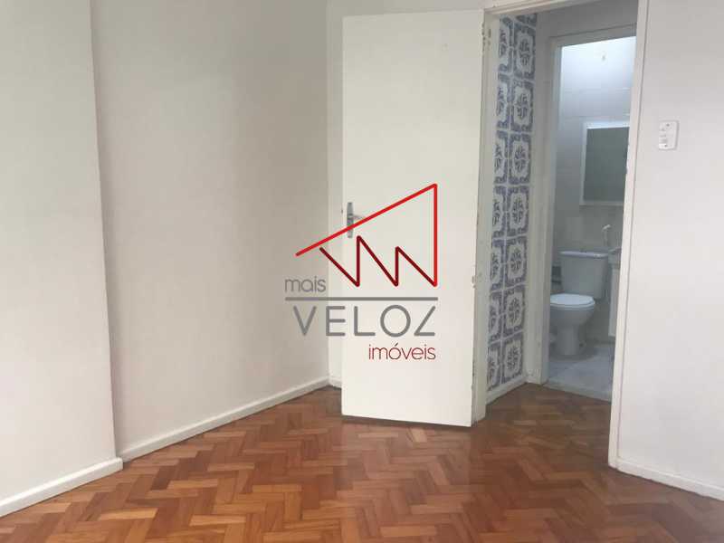 Apartamento à venda com 1 quarto, 43m² - Foto 11