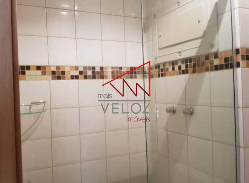 Apartamento à venda com 2 quartos, 76m² - Foto 18