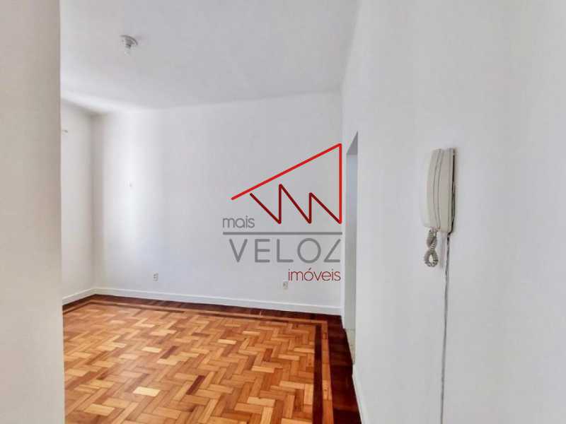 Apartamento à venda com 1 quarto, 32m² - Foto 7