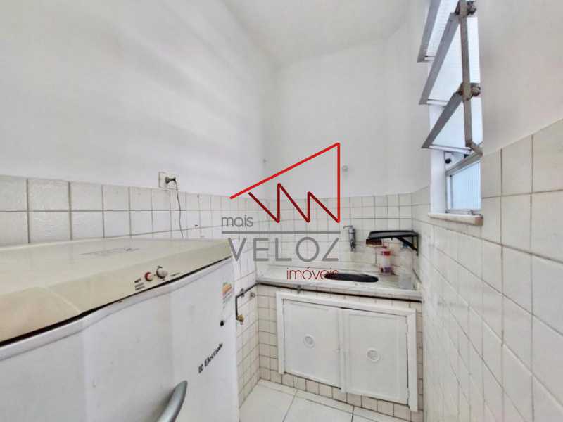 Apartamento à venda com 1 quarto, 32m² - Foto 14