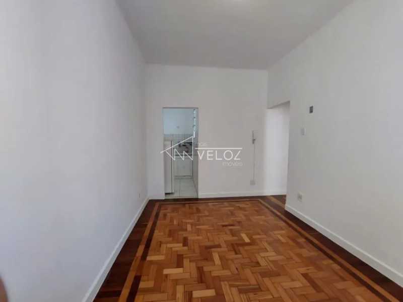 Apartamento à venda com 1 quarto, 32m² - Foto 17