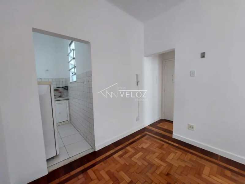 Apartamento à venda com 1 quarto, 32m² - Foto 19