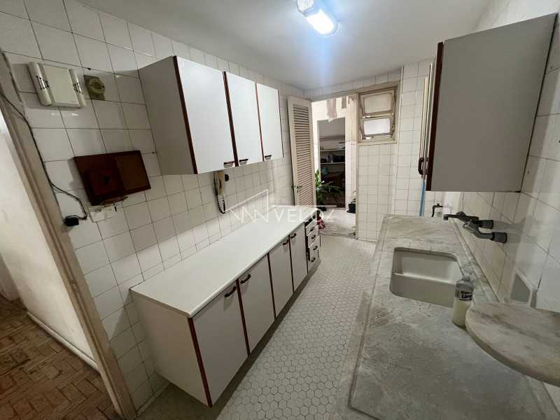 Apartamento à venda com 3 quartos, 97m² - Foto 25