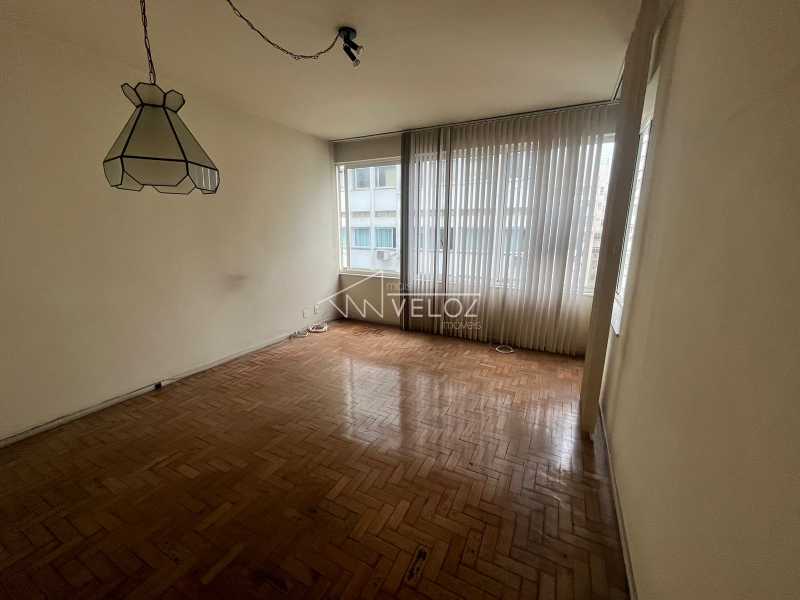 Apartamento à venda com 3 quartos, 97m² - Foto 2