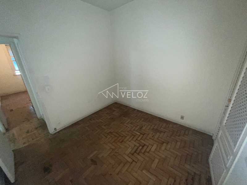 Apartamento à venda com 3 quartos, 97m² - Foto 11