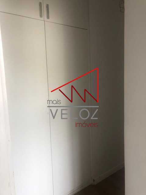 Apartamento à venda com 2 quartos, 63m² - Foto 2