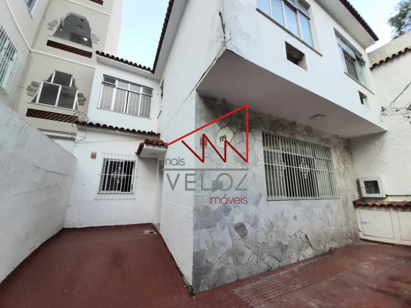 Casa à venda com 4 quartos, 152m² - Foto 1