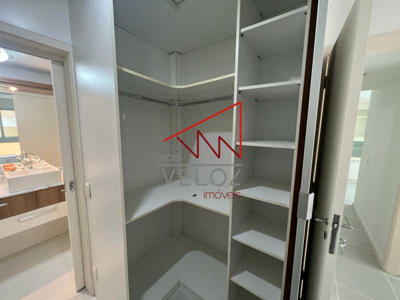 Apartamento à venda com 2 quartos, 66m² - Foto 10