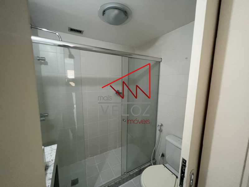 Apartamento à venda com 2 quartos, 66m² - Foto 14