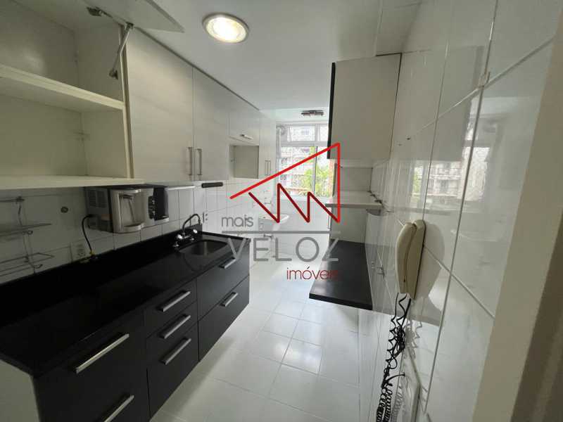 Apartamento à venda com 2 quartos, 66m² - Foto 19