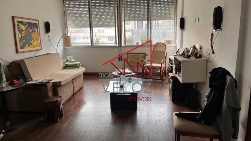 Apartamento à venda com 4 quartos, 140m² - Foto 1