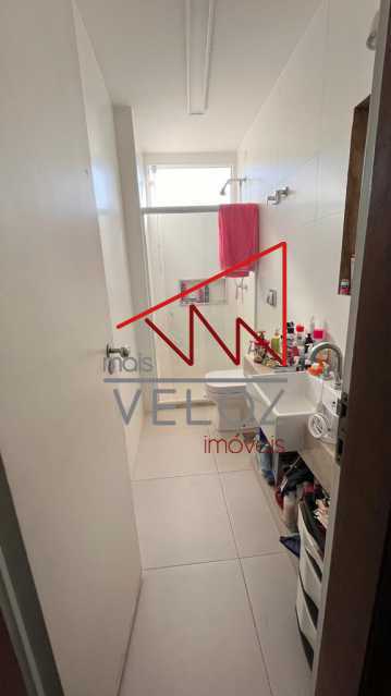 Apartamento à venda com 4 quartos, 140m² - Foto 18