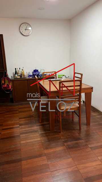 Apartamento à venda com 4 quartos, 140m² - Foto 4