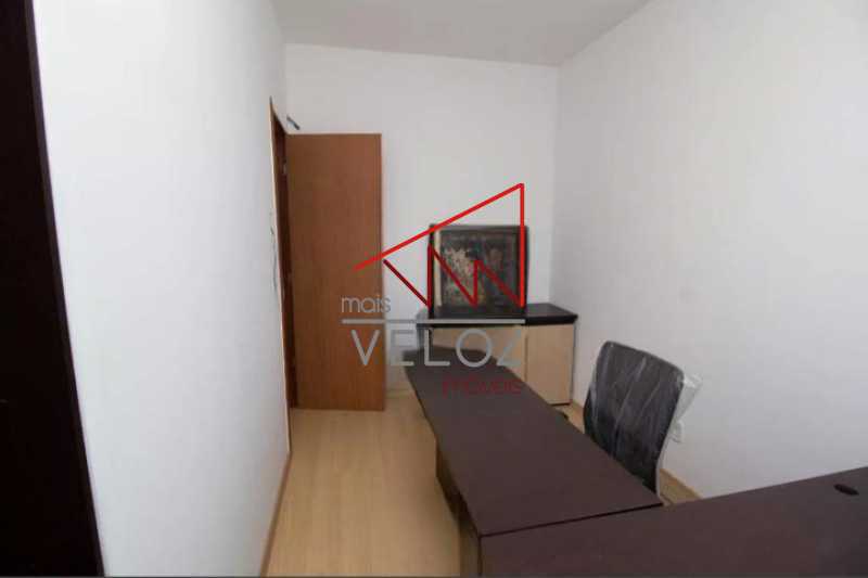 Apartamento à venda com 2 quartos, 40m² - Foto 11