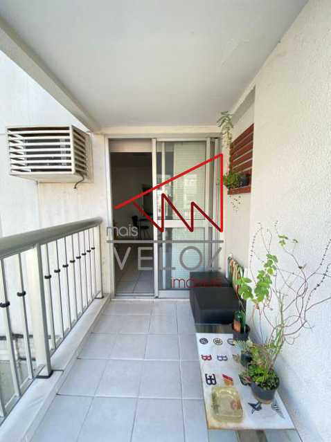 Apartamento à venda com 1 quarto, 56m² - Foto 2