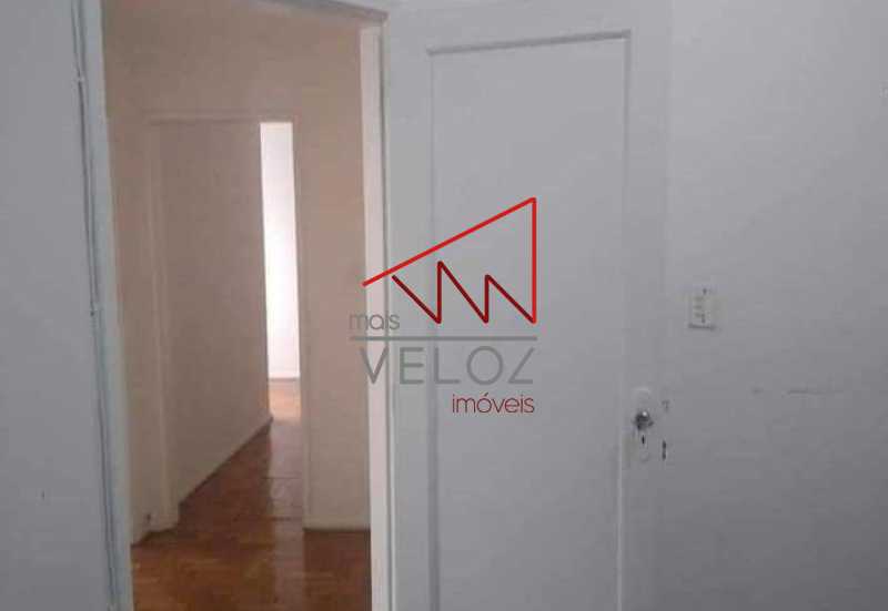 Apartamento à venda com 3 quartos, 105m² - Foto 2