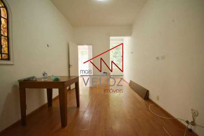 Apartamento à venda com 1 quarto, 60m² - Foto 4