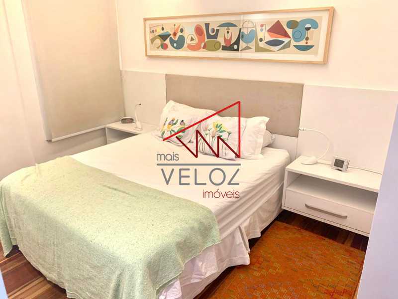 Apartamento à venda com 2 quartos, 74m² - Foto 4