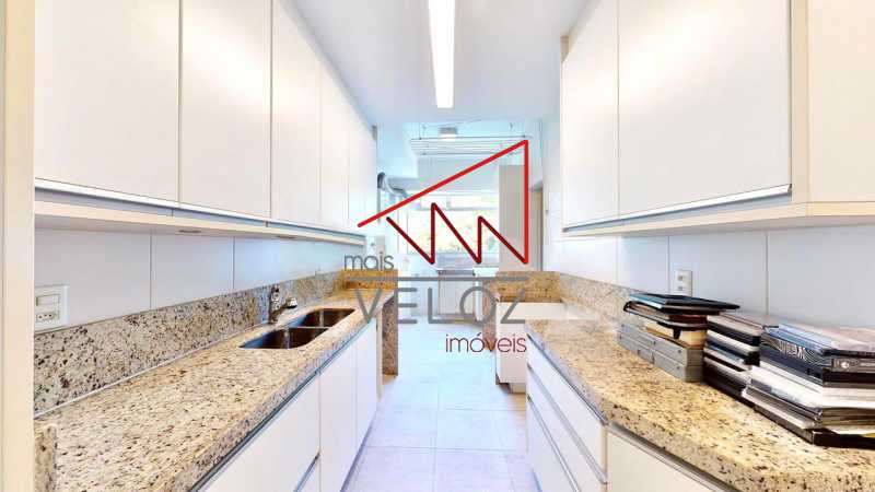 Apartamento à venda com 4 quartos, 161m² - Foto 13