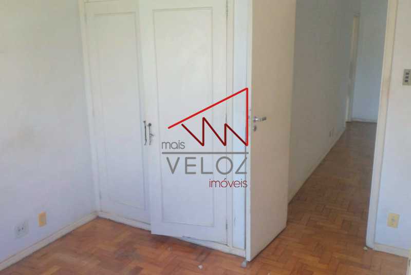 Apartamento à venda com 2 quartos, 70m² - Foto 6