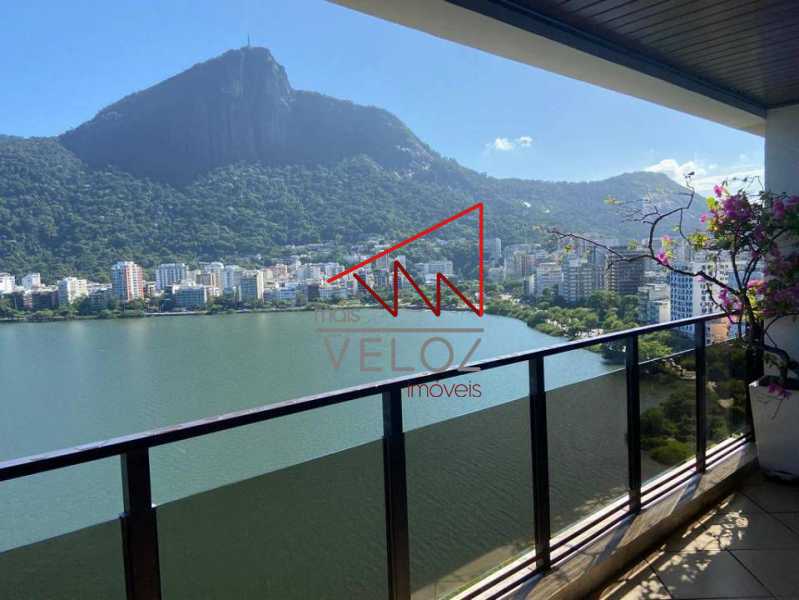 Cobertura à venda com 4 quartos, 280m² - Foto 2