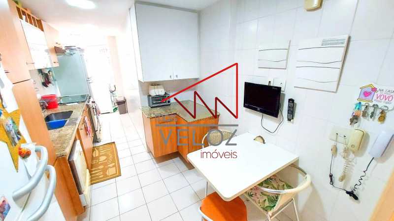 Apartamento à venda com 4 quartos, 152m² - Foto 9