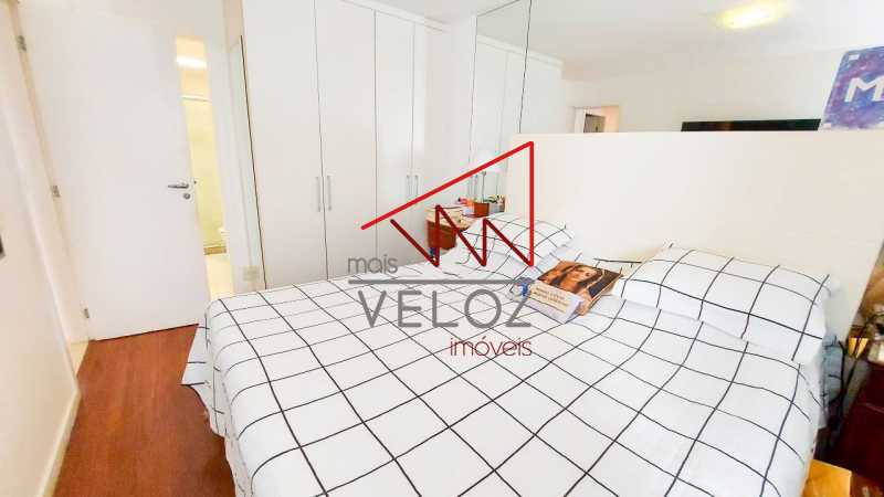 Apartamento à venda com 4 quartos, 152m² - Foto 14