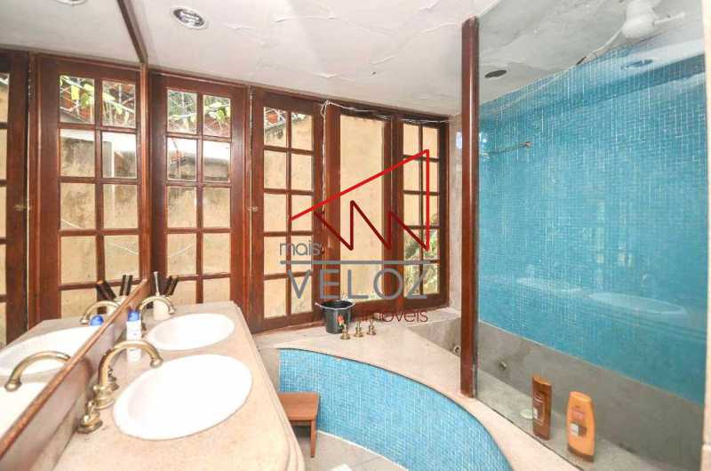 Casa à venda com 5 quartos, 650m² - Foto 16