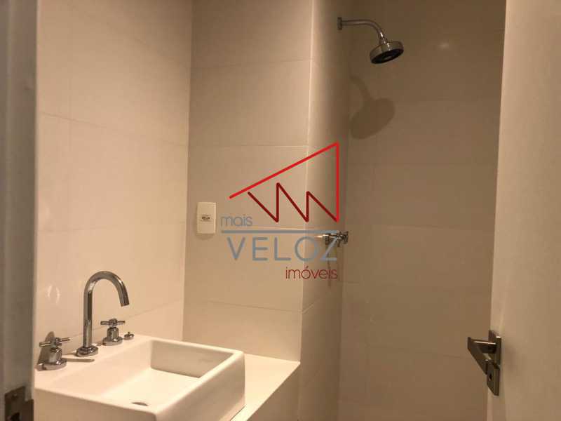 Apartamento à venda com 3 quartos, 113m² - Foto 9