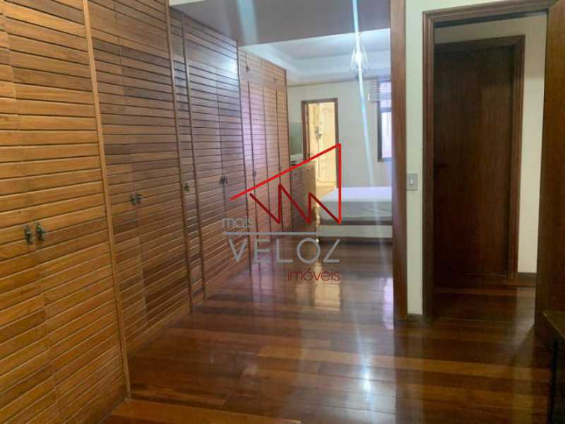 Apartamento à venda com 4 quartos, 203m² - Foto 7