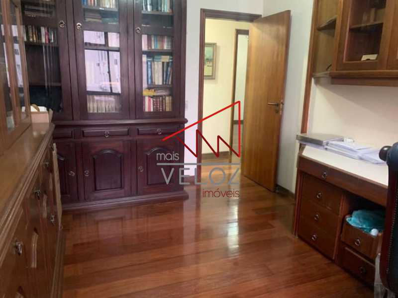 Apartamento à venda com 4 quartos, 203m² - Foto 12