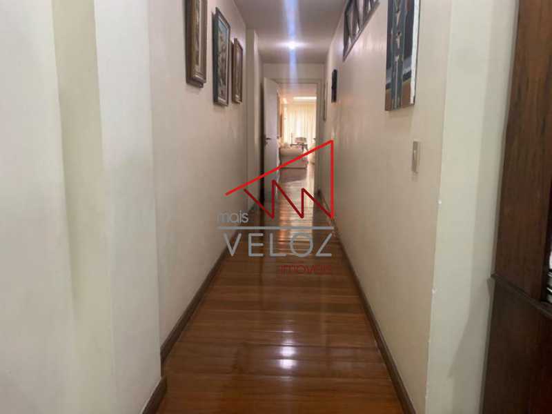 Apartamento à venda com 4 quartos, 203m² - Foto 14