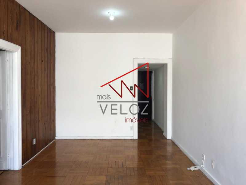 Apartamento à venda com 3 quartos, 100m² - Foto 2